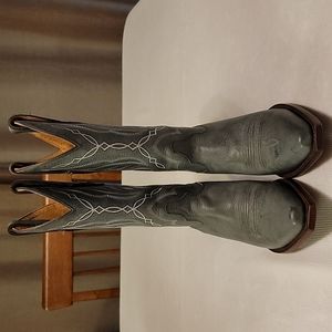Woman's Shyane Blue Denim 7.5 M Cowgirl boots